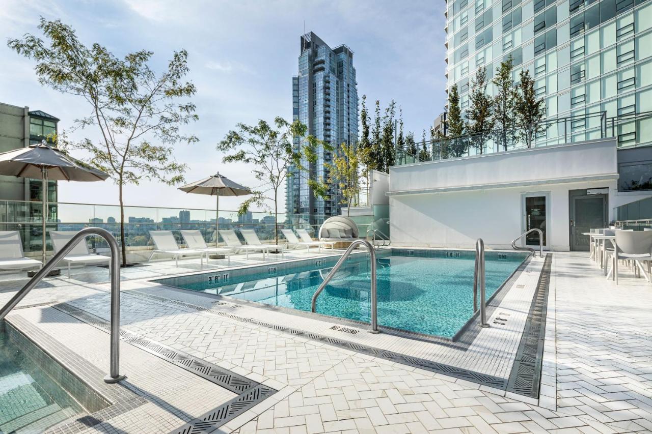 Level Yaletown - Richards Aparthotel Vancouver Bagian luar foto